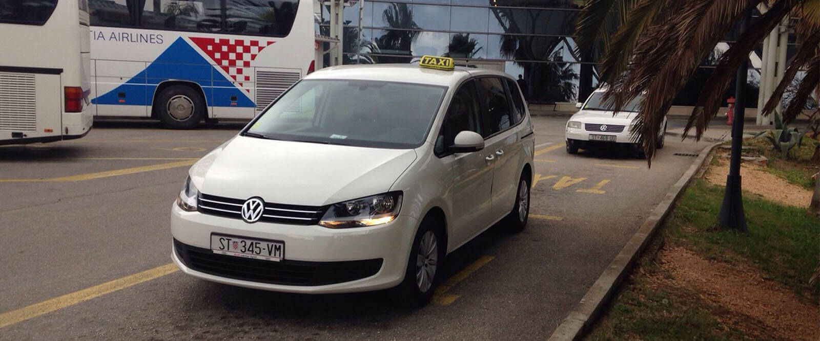 Taxi Last slider1